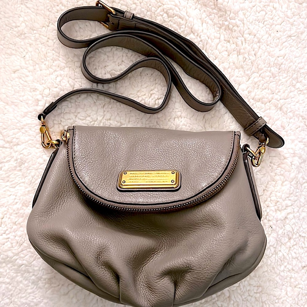 Flash sale! Marc by Marc Jacobs Classic Natasha Pebbled Leather Crossbody Bag